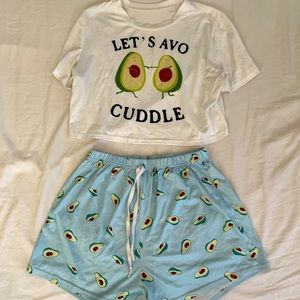 Avocado pyjama set - Size Small